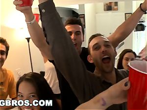 BANGBROS - How to throw a poking college soiree right