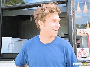 Ice mayo truck cunt pulverize with Rosyln Belle